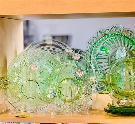 How to Make Uranium Glass: A Journey Through Alchemy and Artistry